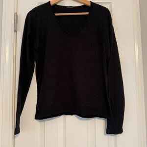 Magaschoni Cashmere Black V-Neck Sweater